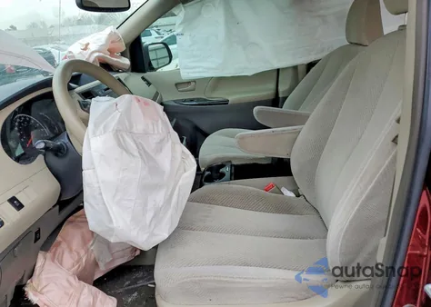 2012 Toyota Sienna Le z USA, uszkodzony, nr VIN 5TDKK3DC1CS184102